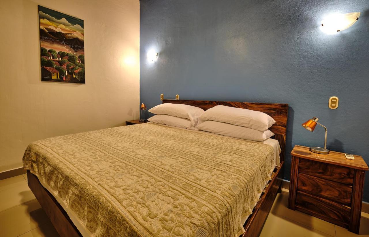 Casa Smilin' Dog Apartment ตามารินโด ภายนอก รูปภาพ